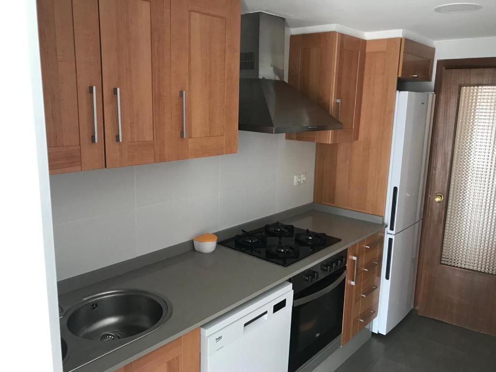 ולנסיה Apartamento En Complejo Residencial Con Piscina Y Garaje Frente Al Mar מראה חיצוני תמונה